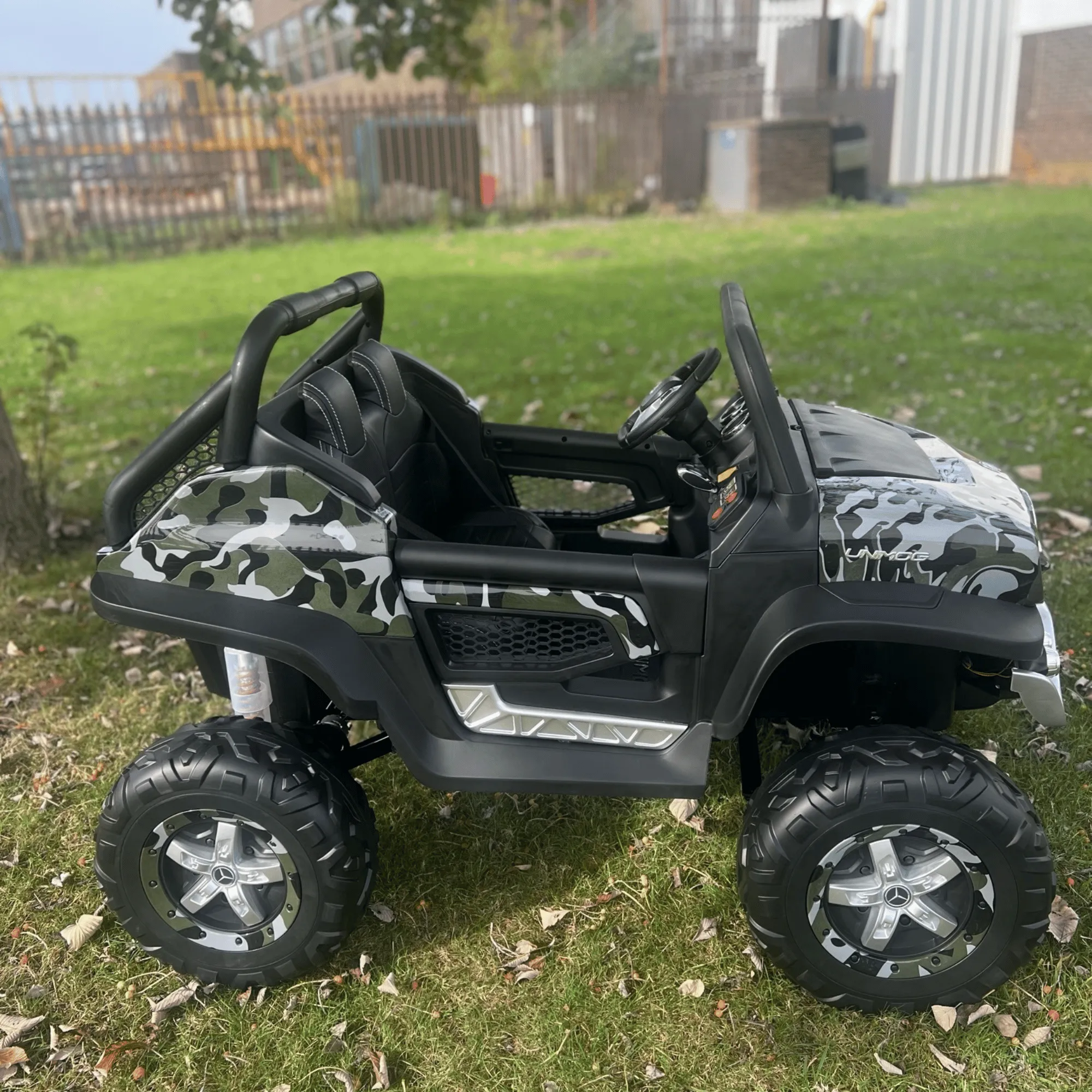 24V Mercedes Benz UniMog