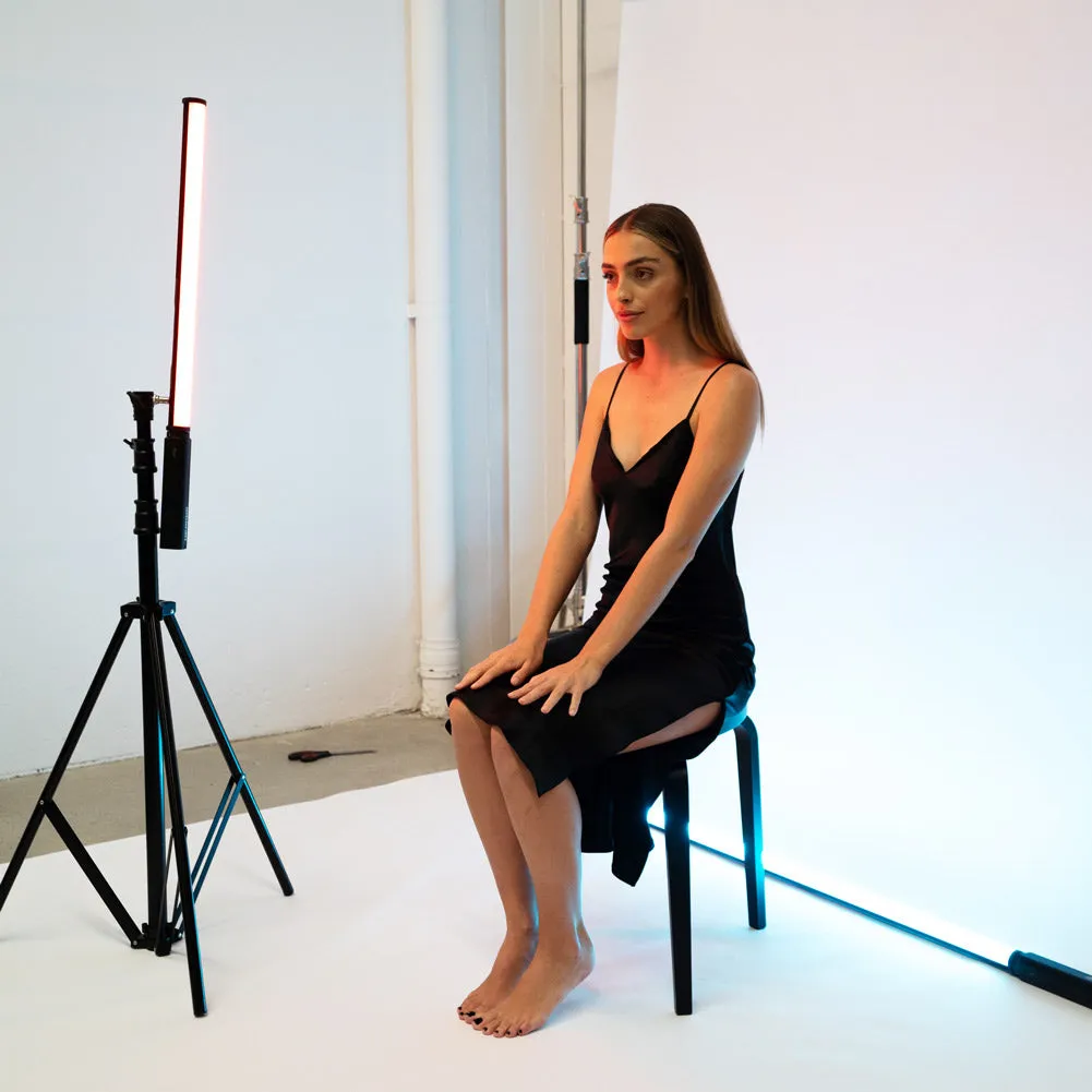 Aputure Amaran T4C LED RGBWW Tube Light (2500K - 7500K)