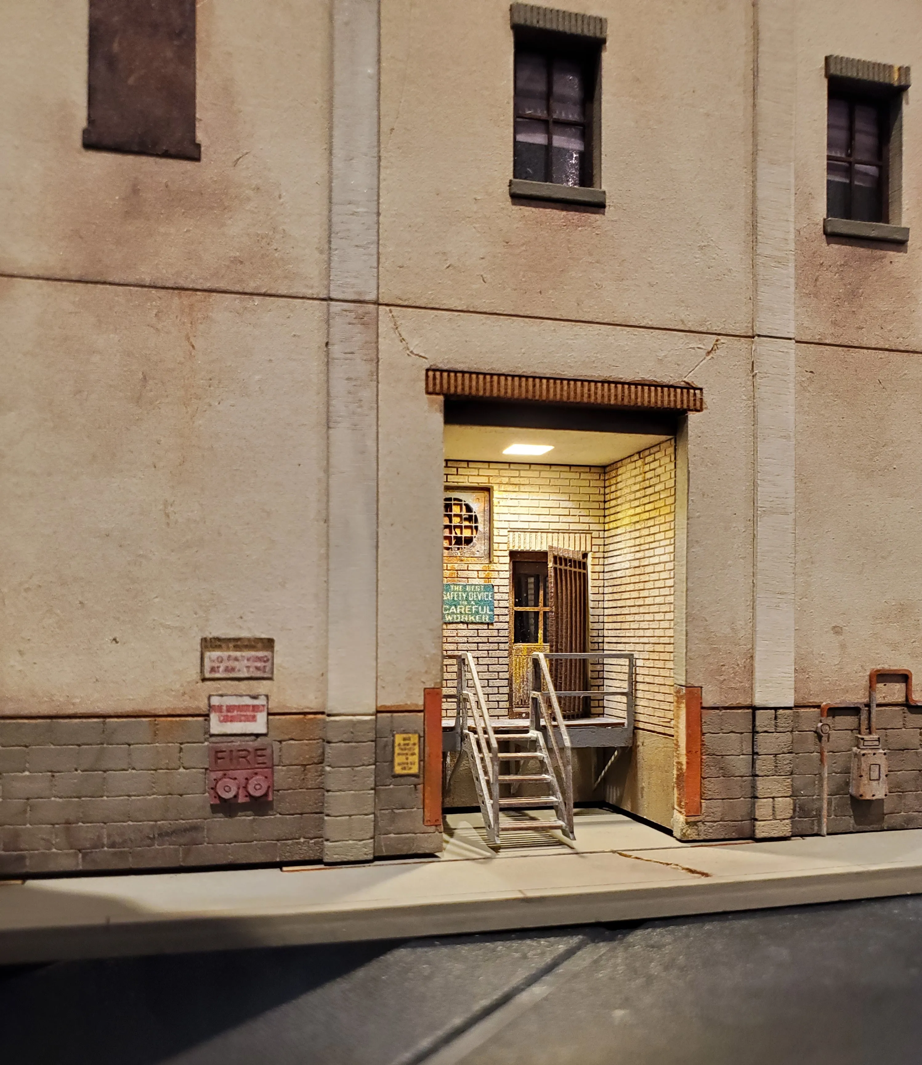 HO4162 "Back Alley" Wall Kit / Southside Rear Wall Kit