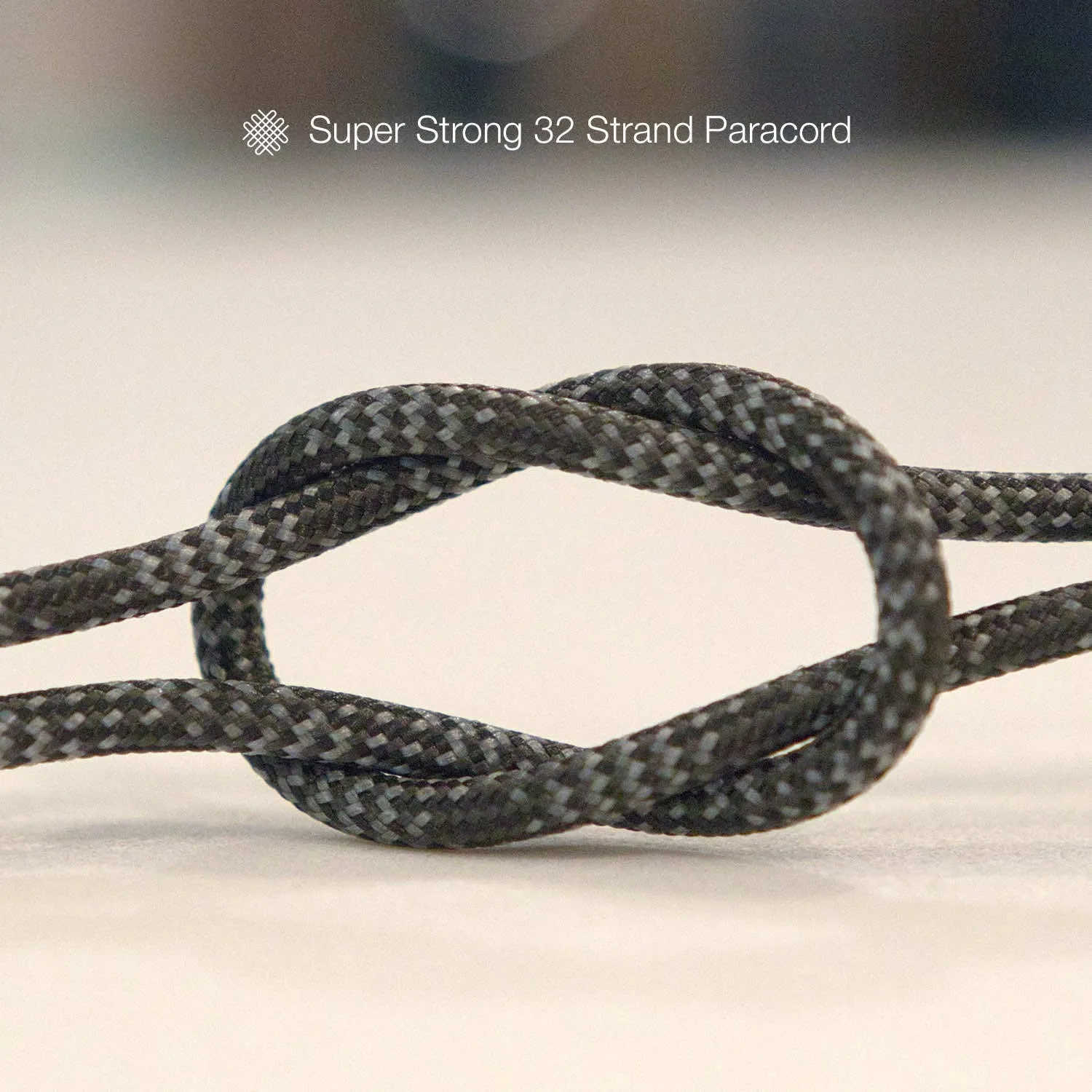 Paraflex™ USB-A to Lightning (Carbon)
