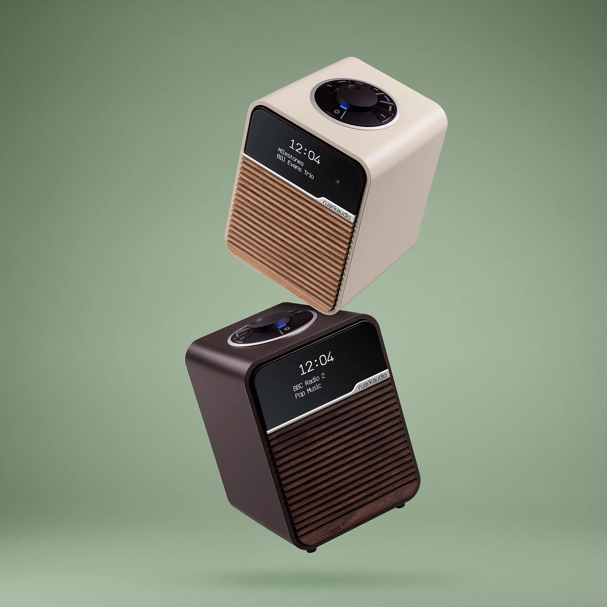 Ruark Audio R1 Mk4 Deluxe Table Top Radio